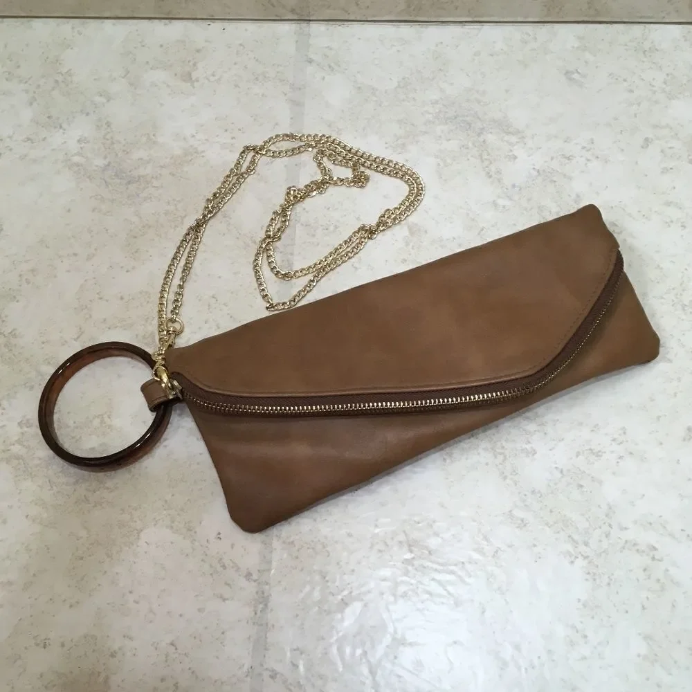 ‎MUD PIE CROSSBODY/WRISTLET BAG IN BROWN